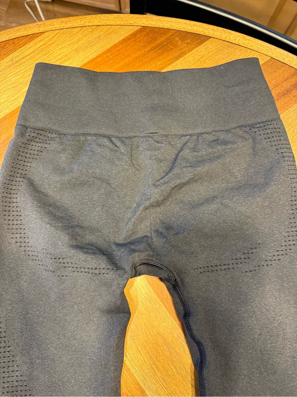 Gymshark Vital Seamless Black Sculpting Leggings - Picture 4 of 7